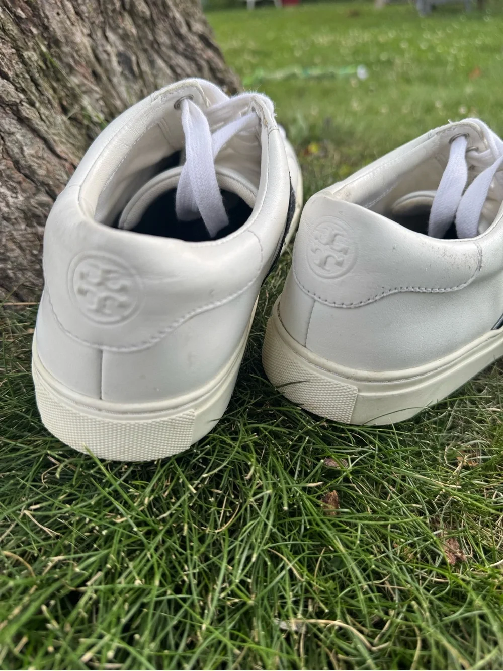 Tory Burch White Leather Sneakers with Navy Glitter Panels